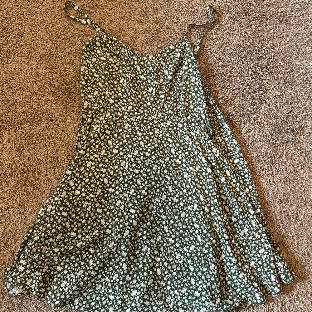 Old Navy Green and White Floral Dress